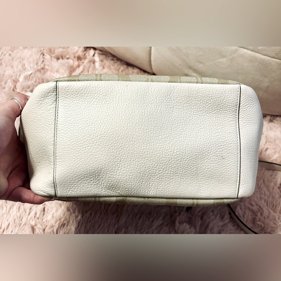 COACH Cream/Jacquard Leather Pennie Shoulder Bag & matching wallet - Picture 6 of 13